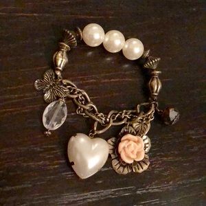 Pretty Little Charm Bracelet 🌹